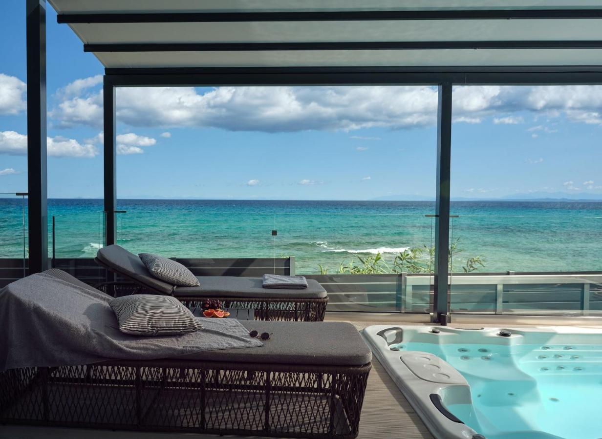 Blue View - Coastal Elegance With Swim Spa, By Zantewize Alikanás