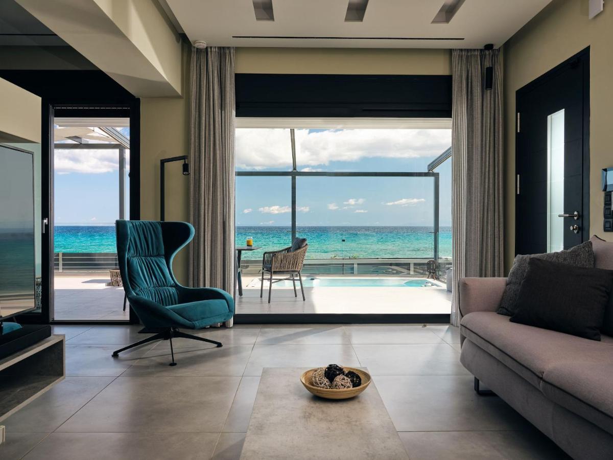 Blue View - Coastal Elegance With Swim Spa, By Zantewize 別墅
